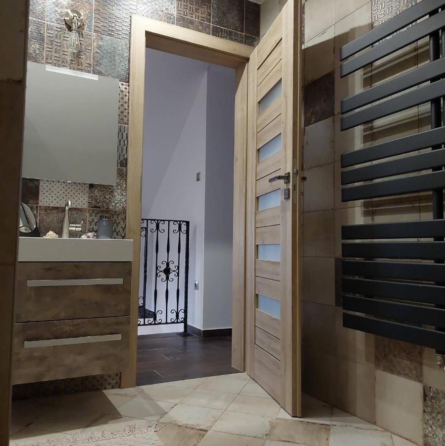Dr Becsey Luxury Apartman Bekescsaba Exterior foto