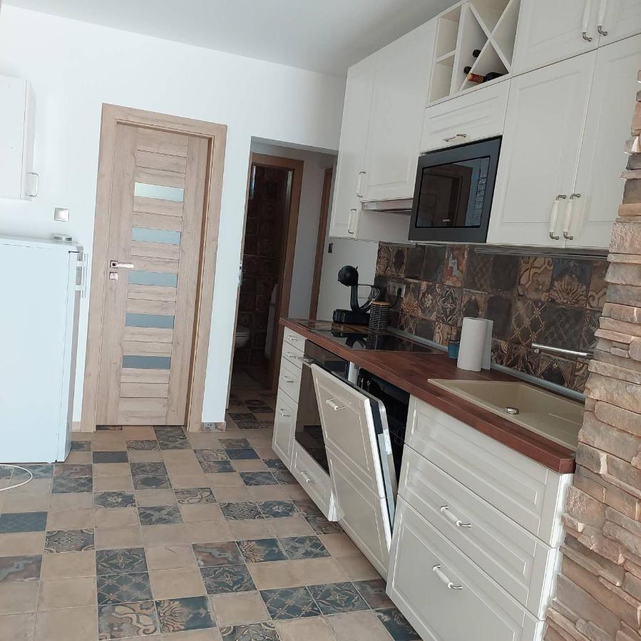Dr Becsey Luxury Apartman Bekescsaba Exterior foto